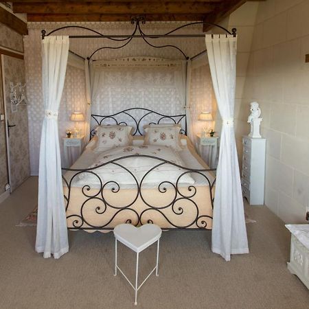 Les Charmes Bed & Breakfast วาล็องเซ ภายนอก รูปภาพ